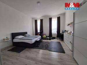 Prodej činžovního domu, Jaroslavice, Náměstí, 420 m2