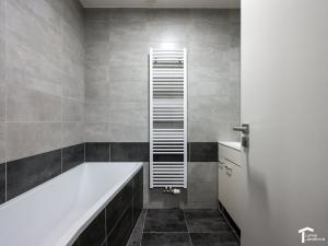 Pronájem bytu 2+kk, Pardubice - Zelené Předměstí, Sladkovského, 90 m2