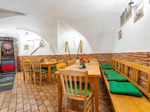 Pronájem restaurace, Český Krumlov, Rybářská, 450 m2