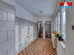 Pronájem obchodního prostoru, Přeštice, Masarykovo nám., 183 m2