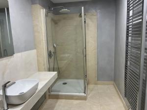 Pronájem bytu 3+kk, Praha - Karlín, Rohanské nábřeží, 121 m2