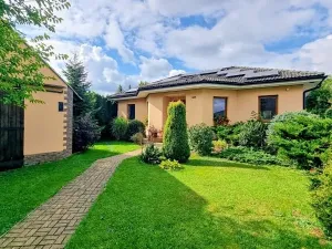 Prodej rodinného domu, Stařeč, 140 m2