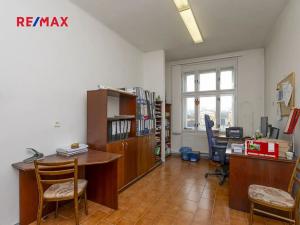 Prodej obchodního prostoru, Dašice, náměstí T. G. Masaryka, 957 m2