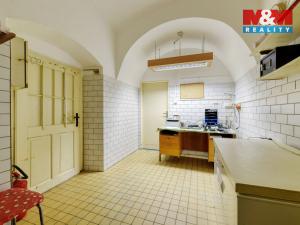 Pronájem obchodního prostoru, Planá, náměstí Svobody, 95 m2