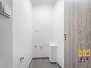 Pronájem bytu 3+kk, Praha - Vršovice, Krymská, 61 m2