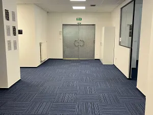 Pronájem kanceláře, Praha - Holešovice, Jankovcova, 279 m2
