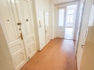 Pronájem bytu 2+kk, Praha - Žižkov, Roháčova, 51 m2