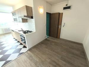 Pronájem bytu 2+1, Ústí nad Labem, Ladova, 62 m2