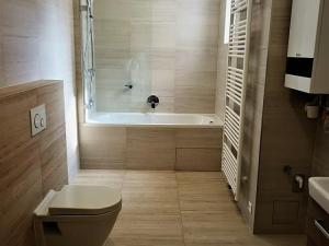 Pronájem bytu 2+kk, Praha - Nové Město, Na Poříčí, 64 m2