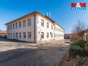 Prodej výrobních prostor, Načeradec, Zámecké náměstí, 1800 m2
