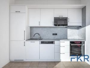 Pronájem bytu 2+kk, Praha - Vokovice, K Červenému vrchu, 70 m2