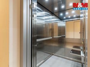 Pronájem bytu 2+kk, Praha, Mantovská, 50 m2