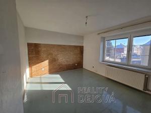 Pronájem bytu 2+kk, Krnov, Seifertova, 58 m2