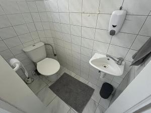Pronájem pokoje, Brno, Hlávkova, 90 m2