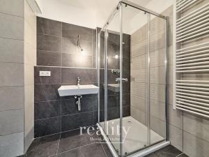 Pronájem bytu 2+kk, Znojmo, Hrušňová, 60 m2