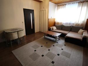 Prodej rodinného domu, Praha - Horní Počernice, Mečovská, 107 m2