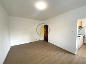 Pronájem bytu 1+kk, Jičín, Přátelství, 32 m2