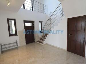 Prodej rodinného domu, Trnová, 318 m2