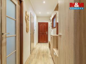 Prodej bytu 2+1, Karlovy Vary, Vřídelní, 56 m2