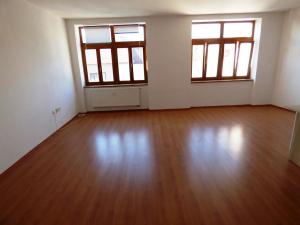 Pronájem bytu 2+kk, Náměšť nad Oslavou, Masarykovo nám., 68 m2