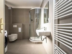 Pronájem bytu 1+kk, Praha - Nové Město, Lípová, 48 m2