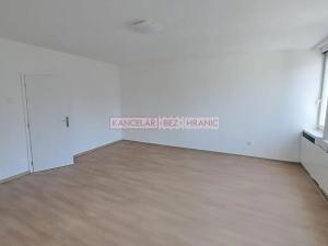 Pronájem bytu 3+1, Zlín, Osvoboditelů, 80 m2