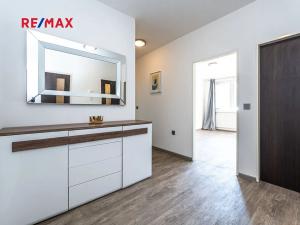 Prodej bytu 2+1, Praha - Černý Most, náměstí Plukovníka Vlčka, 83 m2