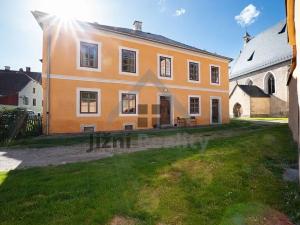 Prodej rodinného domu, Rožmberk nad Vltavou, 198 m2