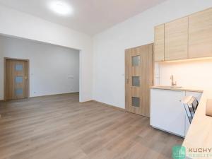 Pronájem bytu 2+1, Teplice, 28. října, 50 m2