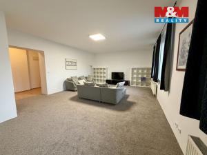 Pronájem bytu 3+1, Pardubice - Zelené Předměstí, Smetanovo náměstí, 140 m2