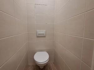 Pronájem bytu 1+kk, Praha - Bubeneč, U zeměpisného ústavu, 26 m2