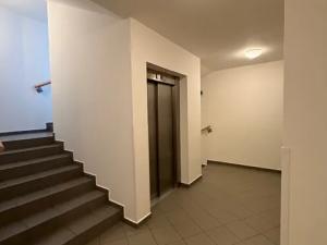 Prodej bytu 3+kk, Praha - Kunratice, Merhoutova, 82 m2
