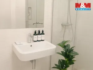 Pronájem bytu 1+kk, Praha, Polská, 32 m2