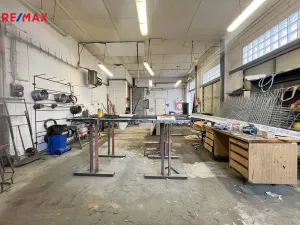 Prodej výrobních prostor, Pardubice - Studánka, Průmyslová, 600 m2