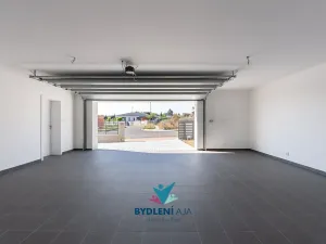 Prodej rodinného domu, Dubí, V Aleji, 206 m2