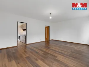 Prodej bytu 3+1, Žebrák, Sídliště, 70 m2