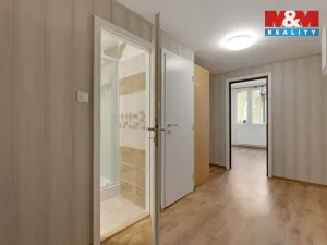 Prodej bytu 3+1, Žebrák, Sídliště, 70 m2