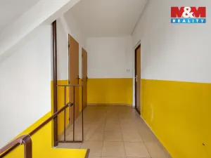 Prodej bytu 3+1, Žebrák, Sídliště, 70 m2