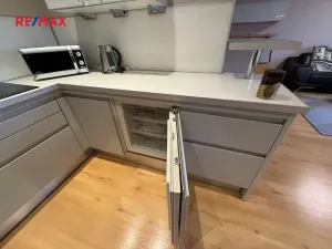 Pronájem bytu 3+kk, Praha - Strašnice, Vinohradská, 96 m2