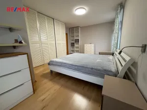 Pronájem bytu 3+kk, Praha - Strašnice, Vinohradská, 96 m2