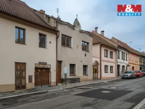 Prodej bytu 4+1, Velvary, Tyršova, 218 m2