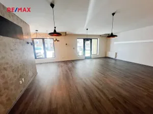 Pronájem obchodního prostoru, Uherské Hradiště, Dlouhá, 75 m2