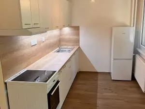 Pronájem bytu 1+kk, Pardubice, Jindřišská, 40 m2