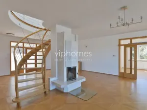 Pronájem vily, Praha - Smíchov, Nový Zlíchov, 800 m2