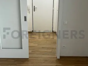 Pronájem bytu 2+kk, Pardubice, Železničního pluku, 50 m2