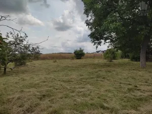 Prodej pozemku, Kozomín, 1880 m2