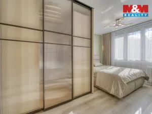 Prodej bytu 3+1, Plzeň - Skvrňany, Vojanova, 72 m2