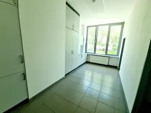 Pronájem kanceláře, Praha - Libeň, Kundratka, 43 m2