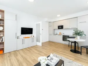 Pronájem bytu 2+kk, Praha - Vysočany, Odkolkova, 63 m2