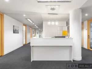 Pronájem kanceláře, Praha - Smíchov, Nádražní, 230 m2